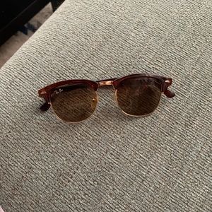 Rayban clubmaster RB3016